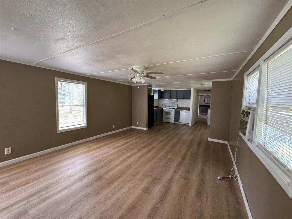 204 W Tarrant Street Property Photo 6