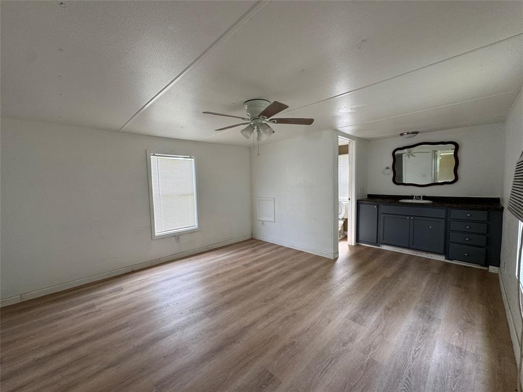204 W Tarrant Street Property Photo 9