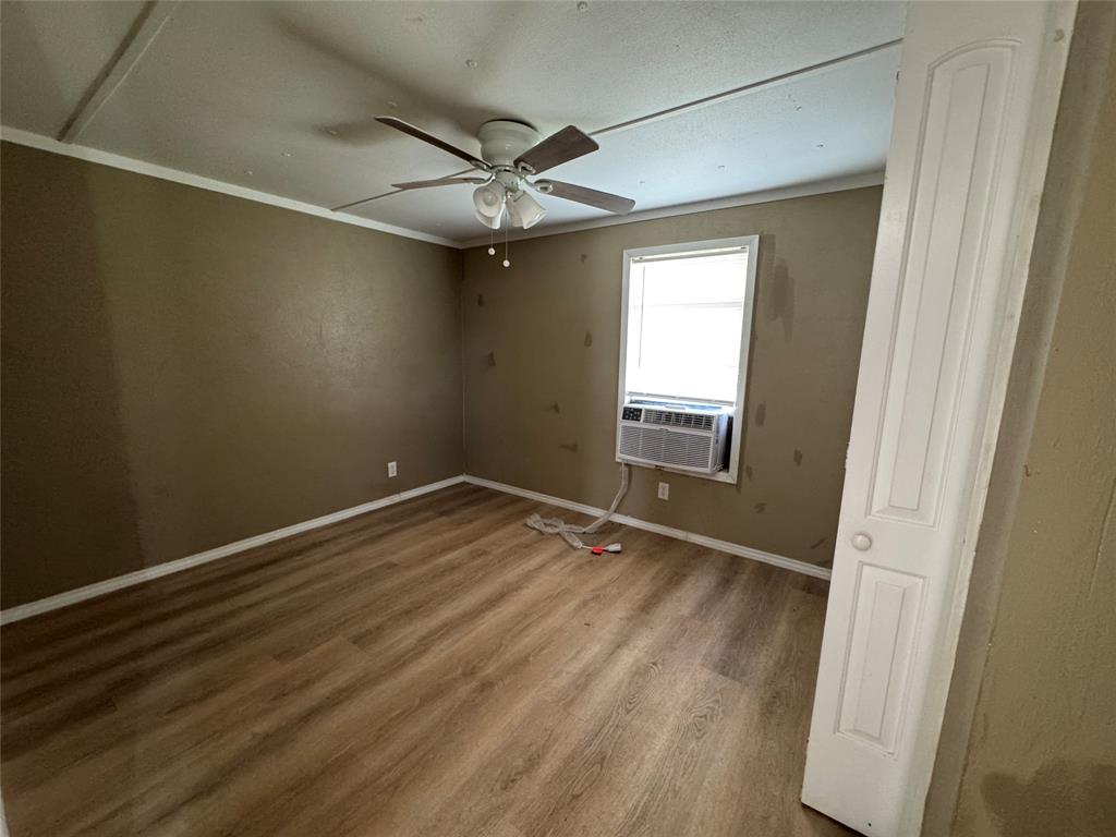 204 W Tarrant Street Property Photo 13