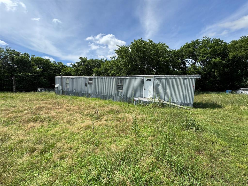 204 W Tarrant Street Property Photo 15