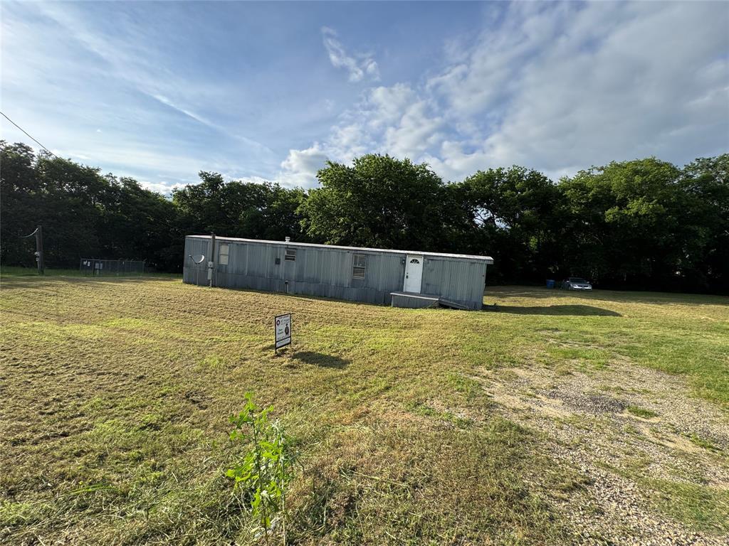 204 W Tarrant Street Property Photo 16