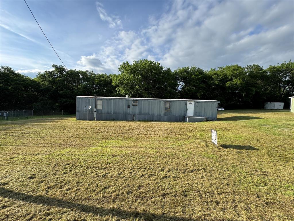 204 W Tarrant Street Property Photo 17
