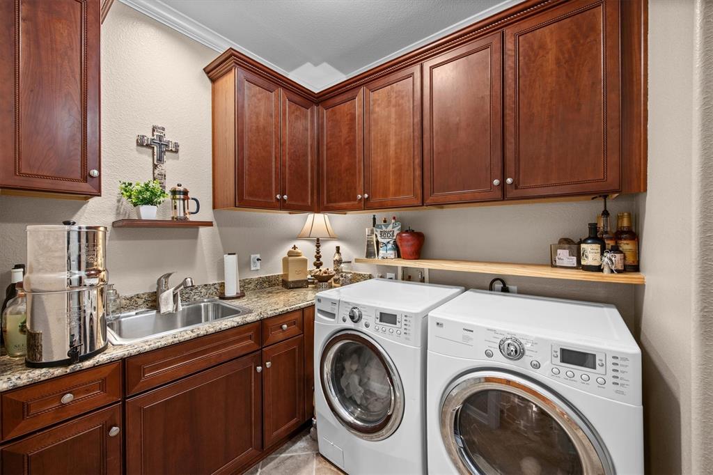 5304 Sutton Circle Property Photo 11