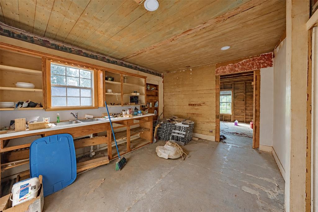 5700 E State Highway 294 Property Photo 22