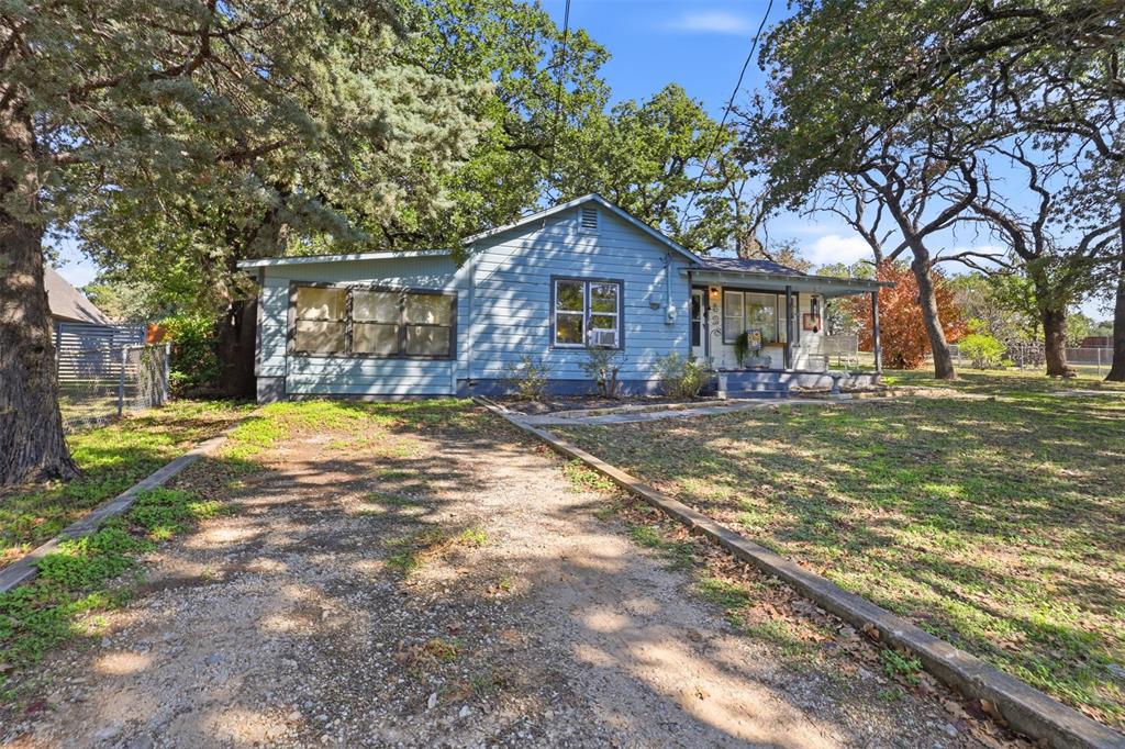 425 Dunaway Lane Property Photo 1