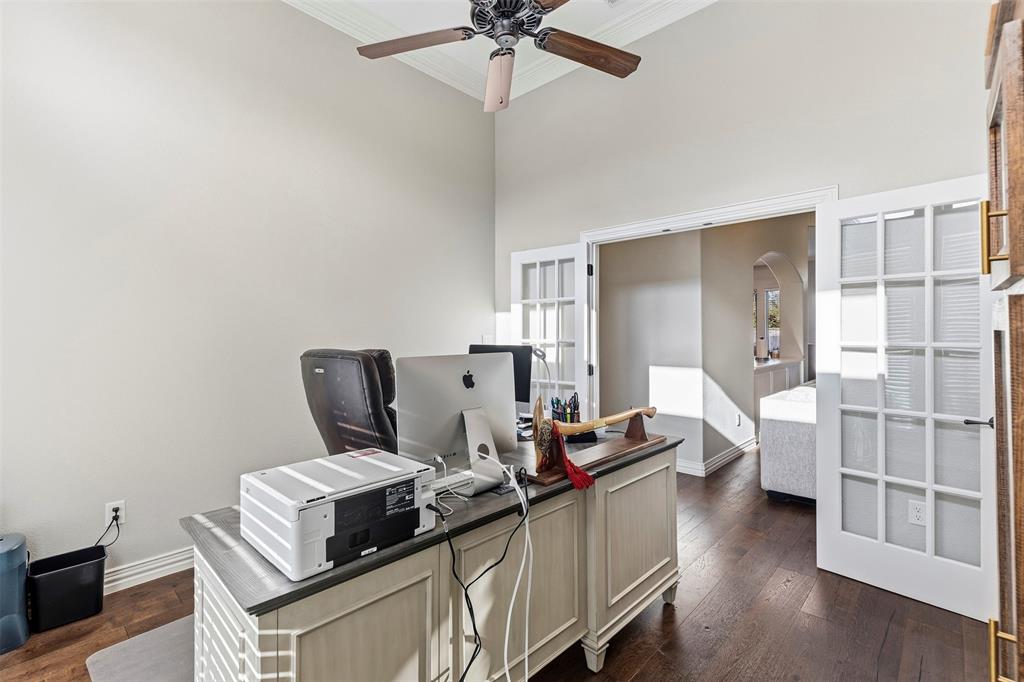 1037 Addison Avenue Property Photo 15