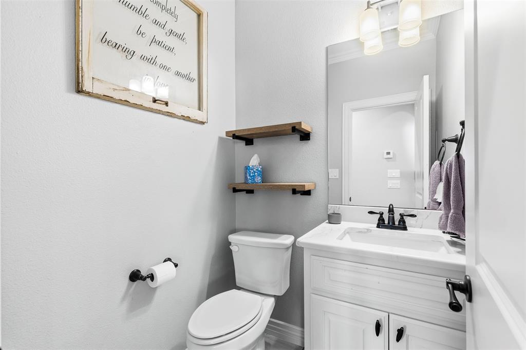 1037 Addison Avenue Property Photo 21