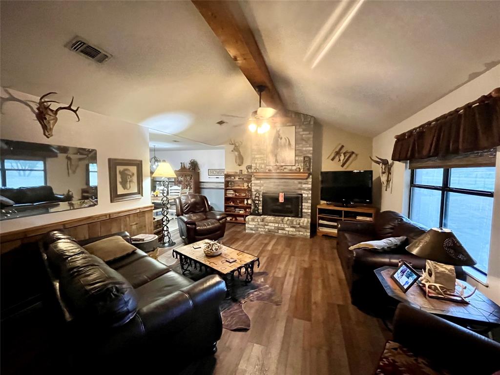 947 County Road 239a Property Photo 7