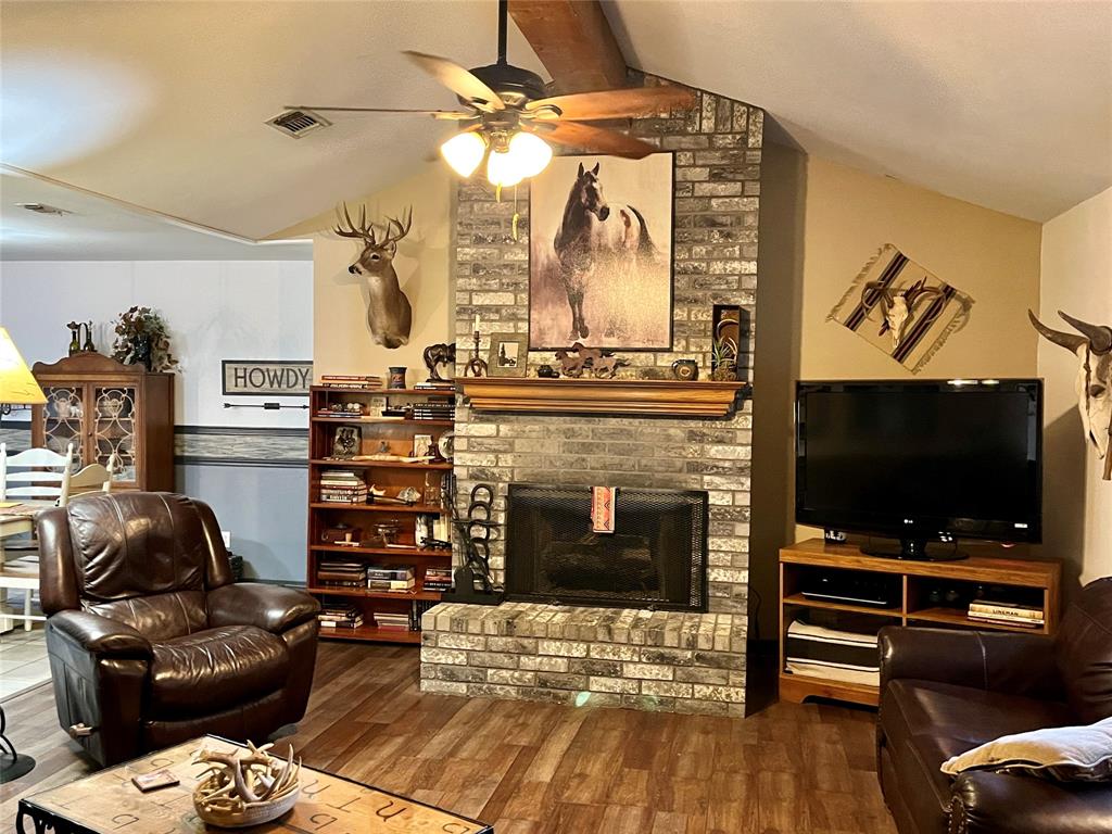 947 County Road 239a Property Photo 11