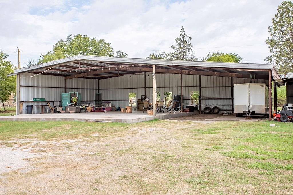 180 County Road 148 Property Photo 5