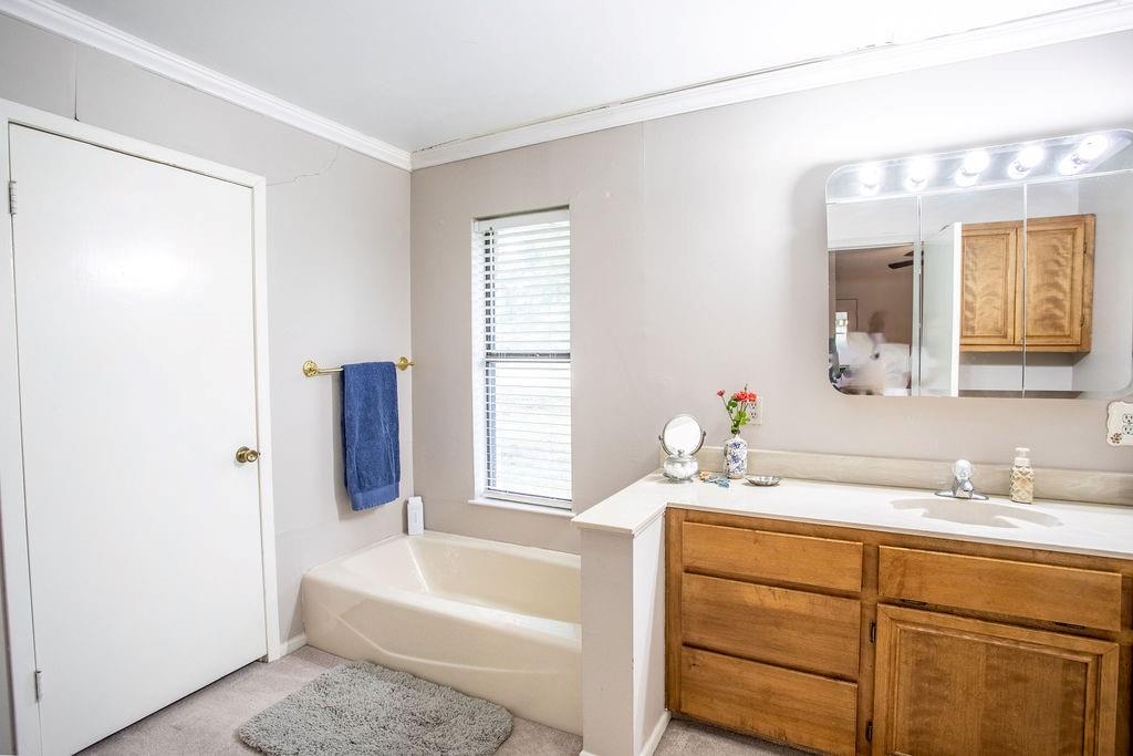 180 County Road 148 Property Photo 15