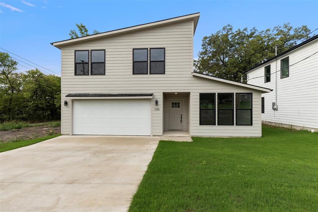 104 E Miller Property Photo 1