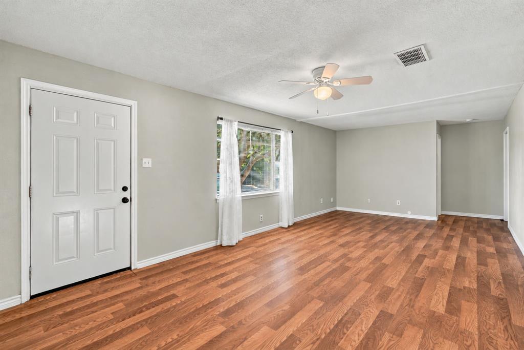 707 N Walnut Street Property Photo 12