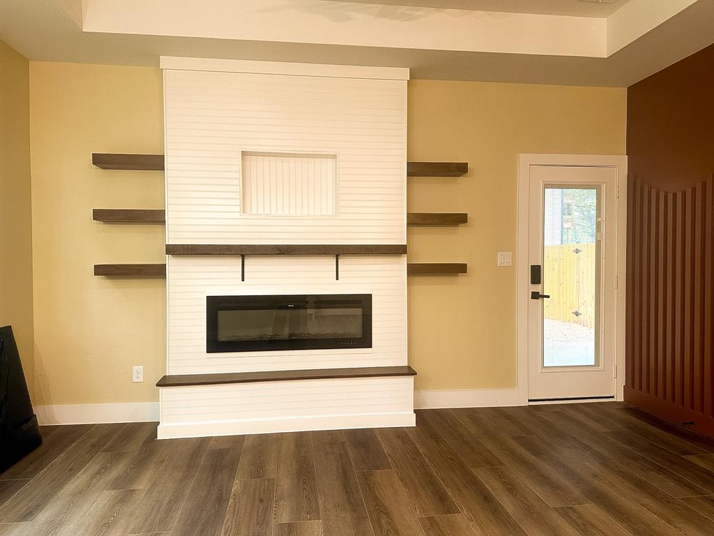 123 Seagrove Lane Property Photo 4