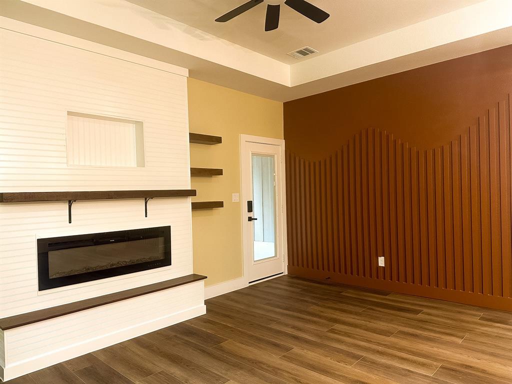 123 Seagrove Lane Property Photo 6