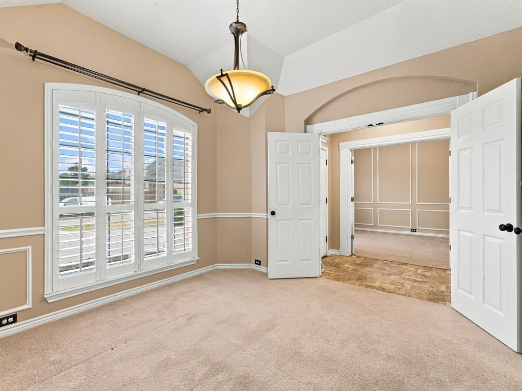 7553 Sweet Meadows Drive Property Photo 6