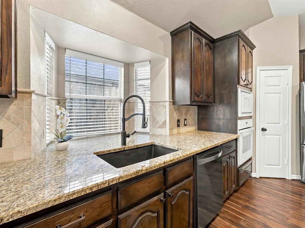 7553 Sweet Meadows Drive Property Photo 11