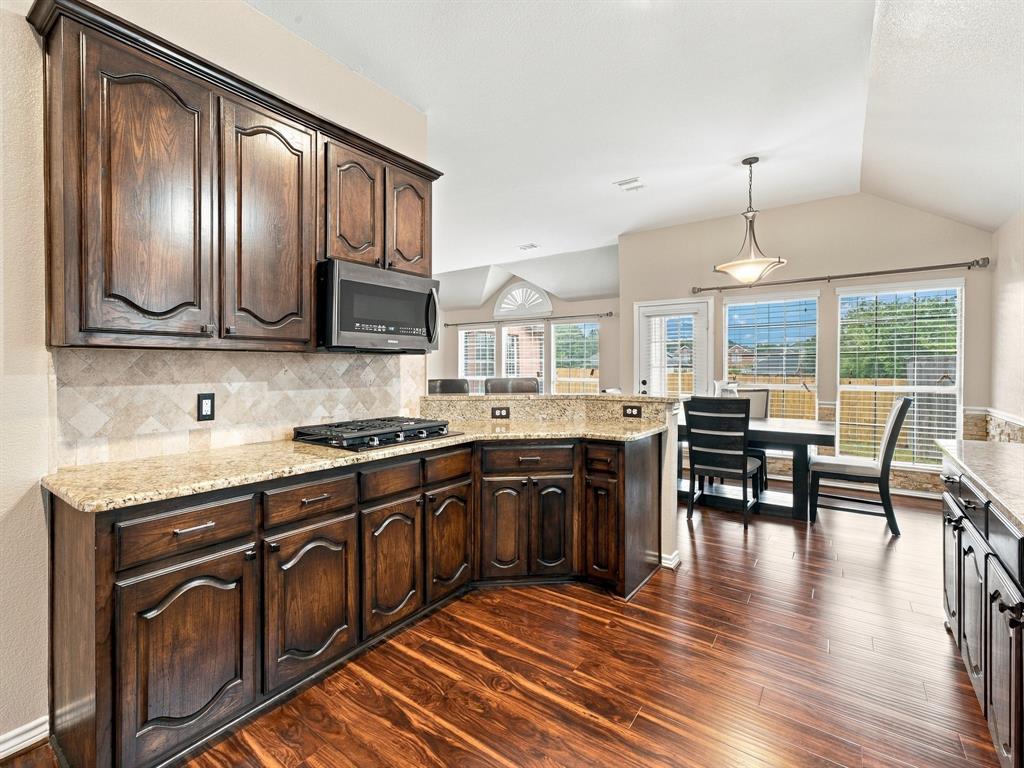 7553 Sweet Meadows Drive Property Photo 12