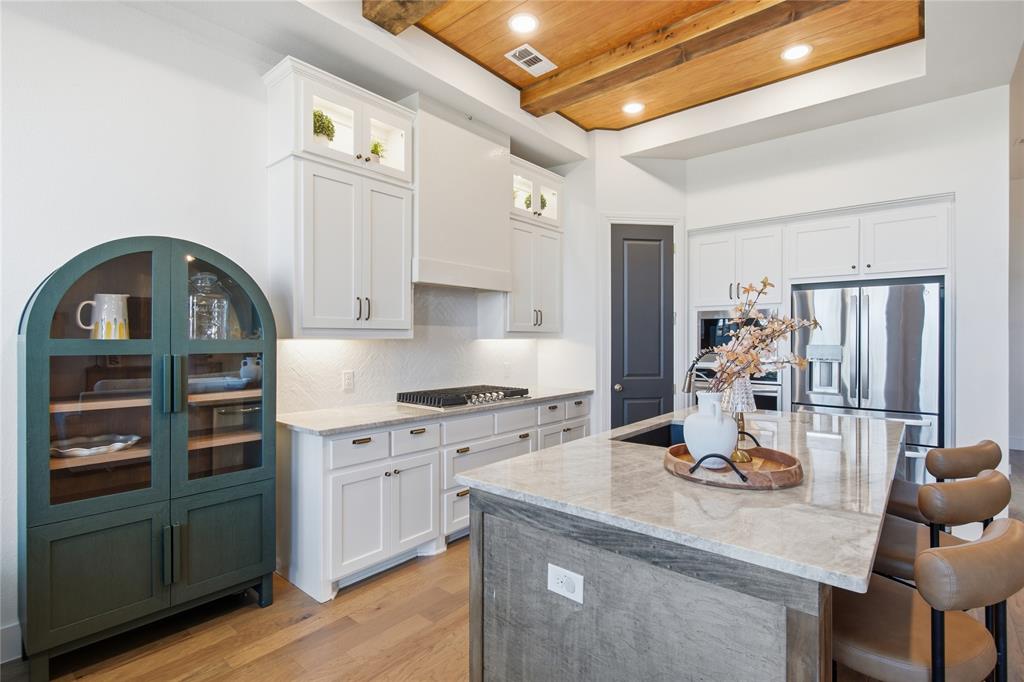 2721 Saltwood Court Property Photo 16