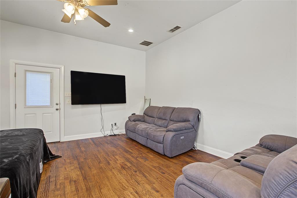 115 Chisum Drive Property Photo 26