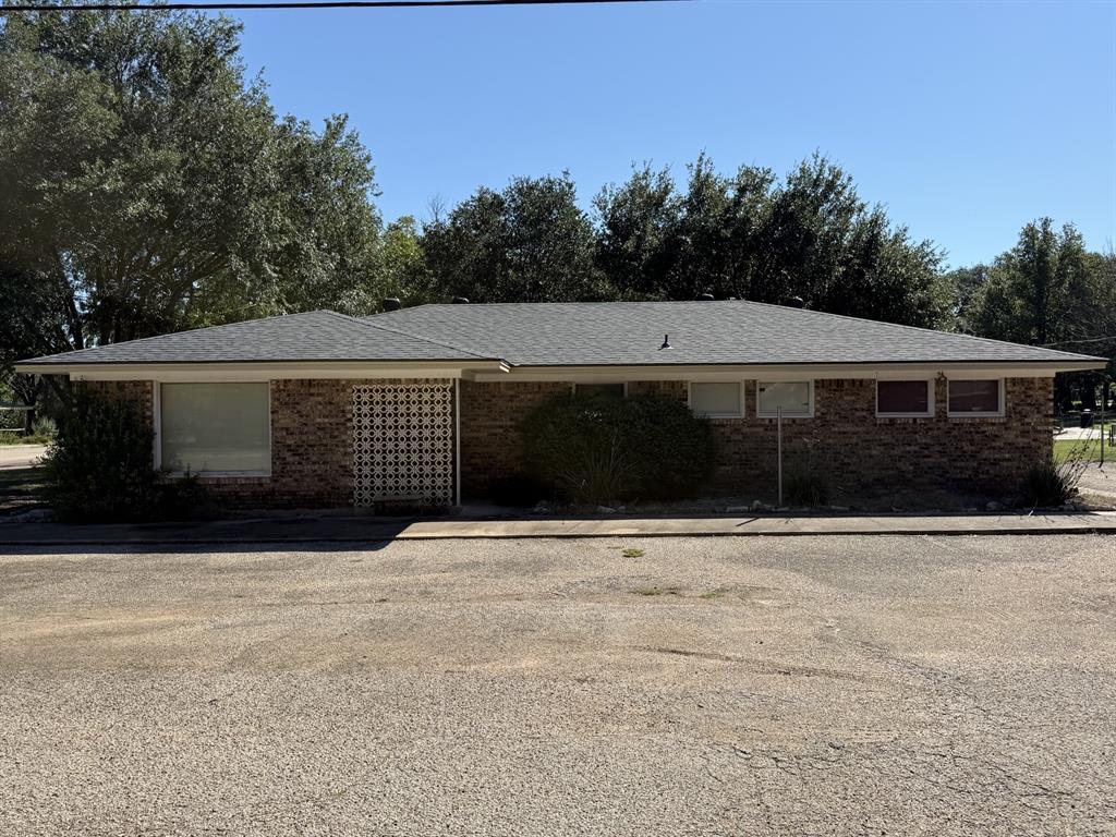 401 5th Street Property Photo 1