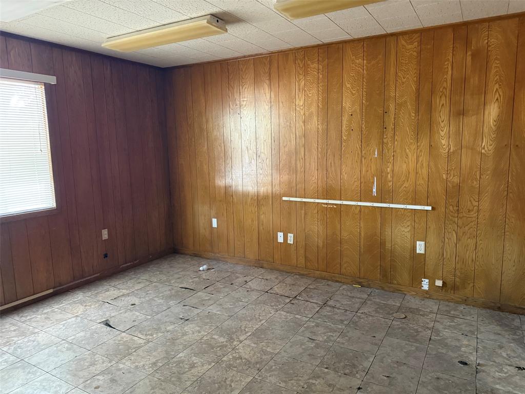 401 5th Street Property Photo 8