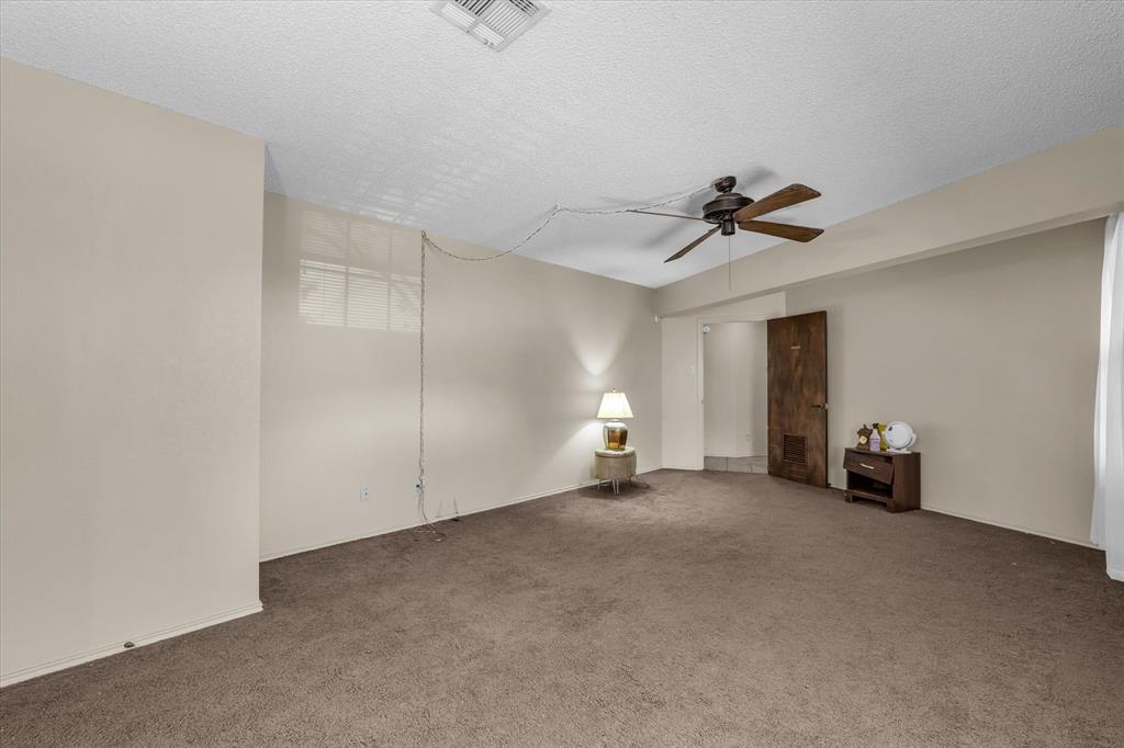 4201 N 19th Street Property Photo 23