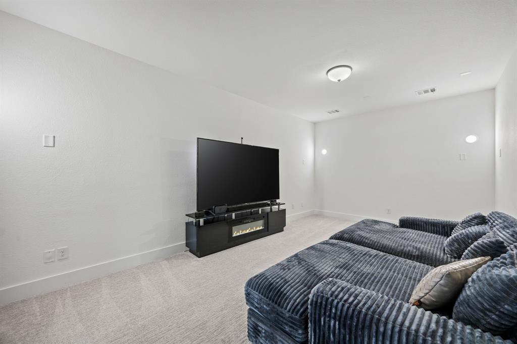 10472 Milkweed Court Property Photo 28