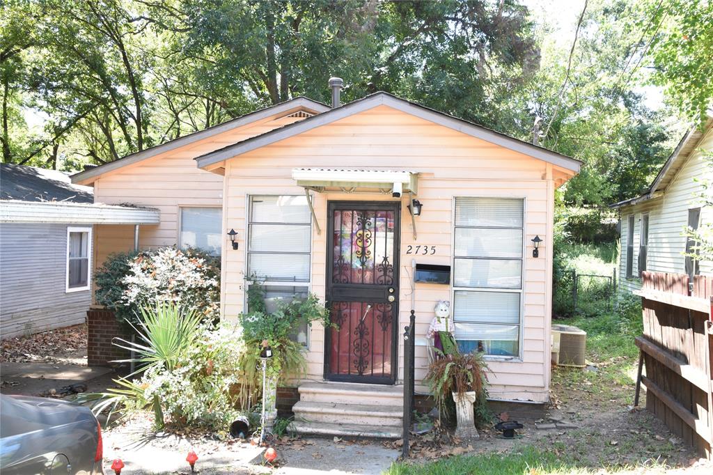 2735 Myrtle Street Property Photo 1