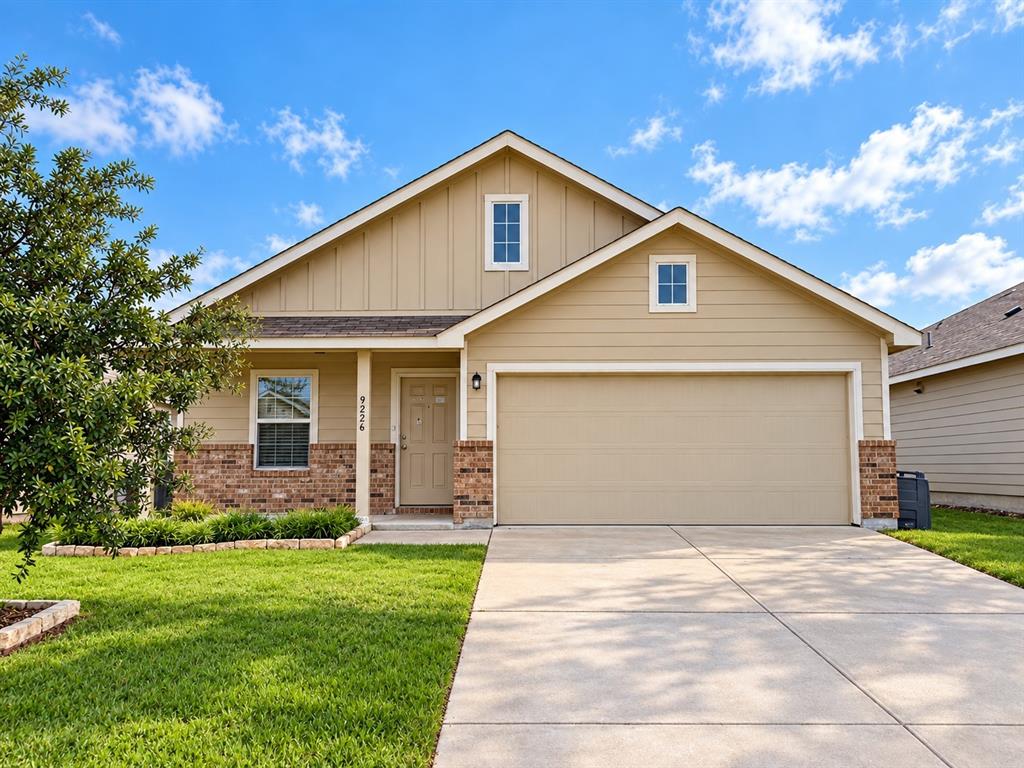 9226 Summerlee Street Property Photo 1