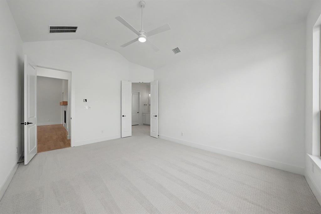 2012 Bedford Falls Drive Property Photo 24