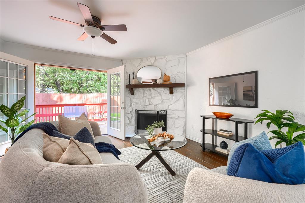 1600 Brentwood Drive Property Photo 1