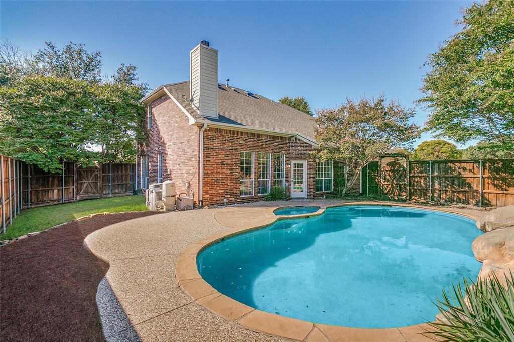 101 Fontana Court Property Photo 4