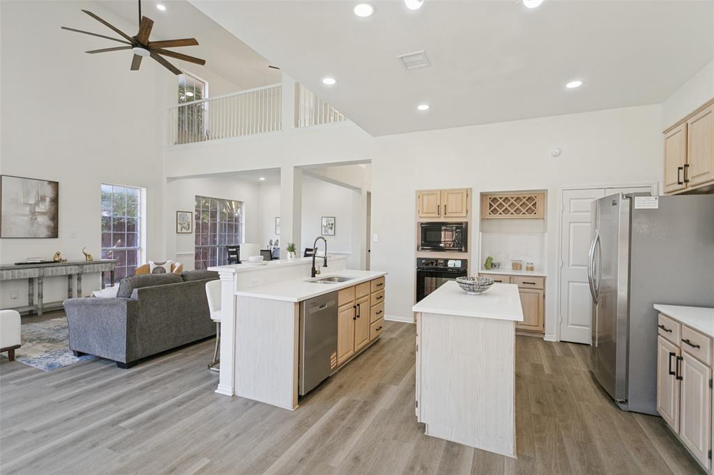 101 Fontana Court Property Photo 16