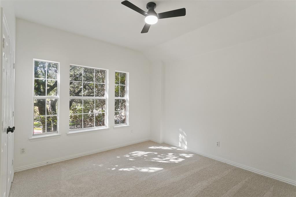 101 Fontana Court Property Photo 26