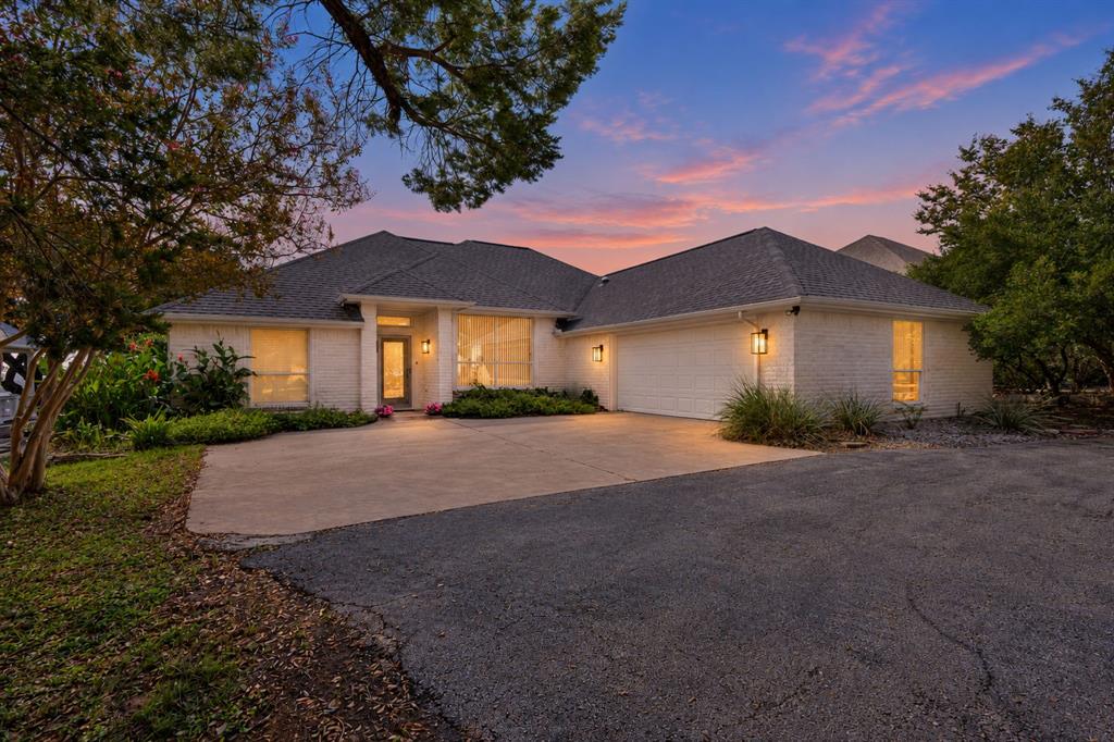 1203 Horizon Court Property Photo 1