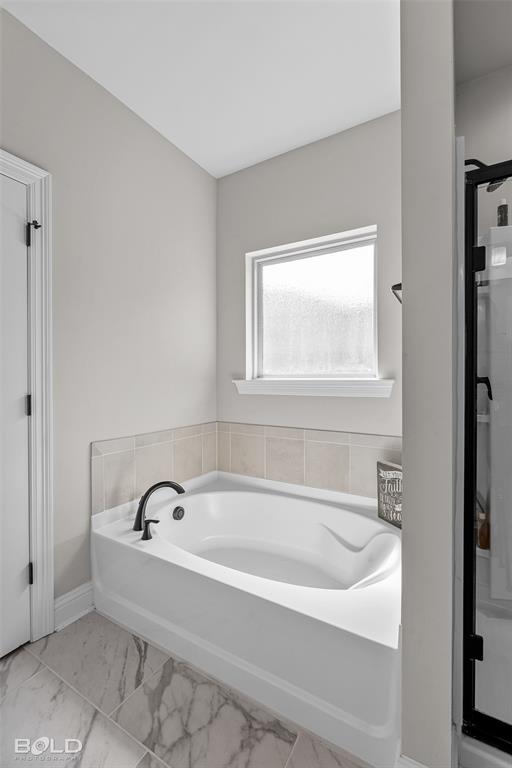 784 Crozier Drive Property Photo 12