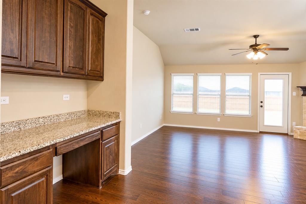 2577 Hadley Street Property Photo 10