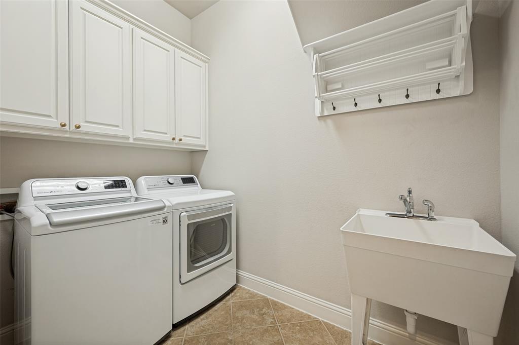 12910 Timber Crossing Drive Property Photo 24