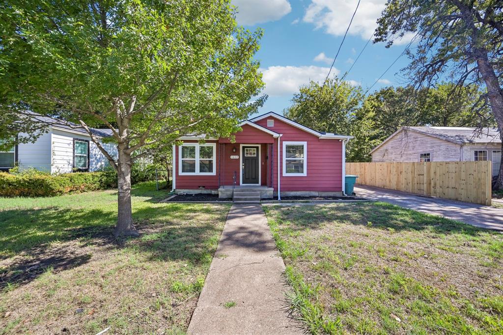 1617 N Binkley Property Photo 1