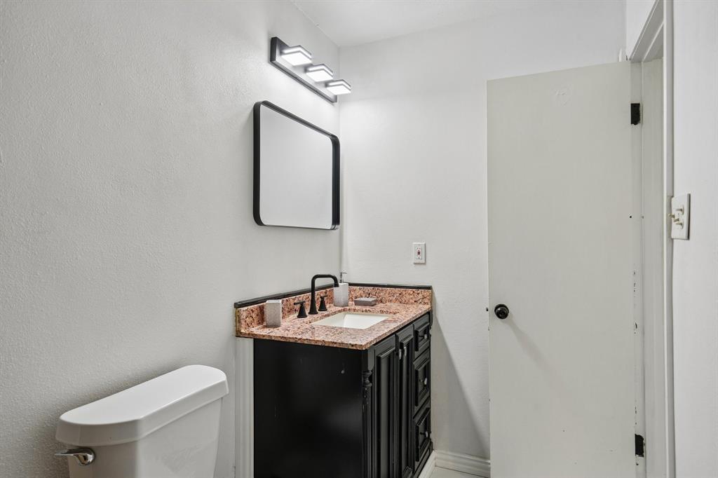 5564 Ragan Drive Property Photo 11