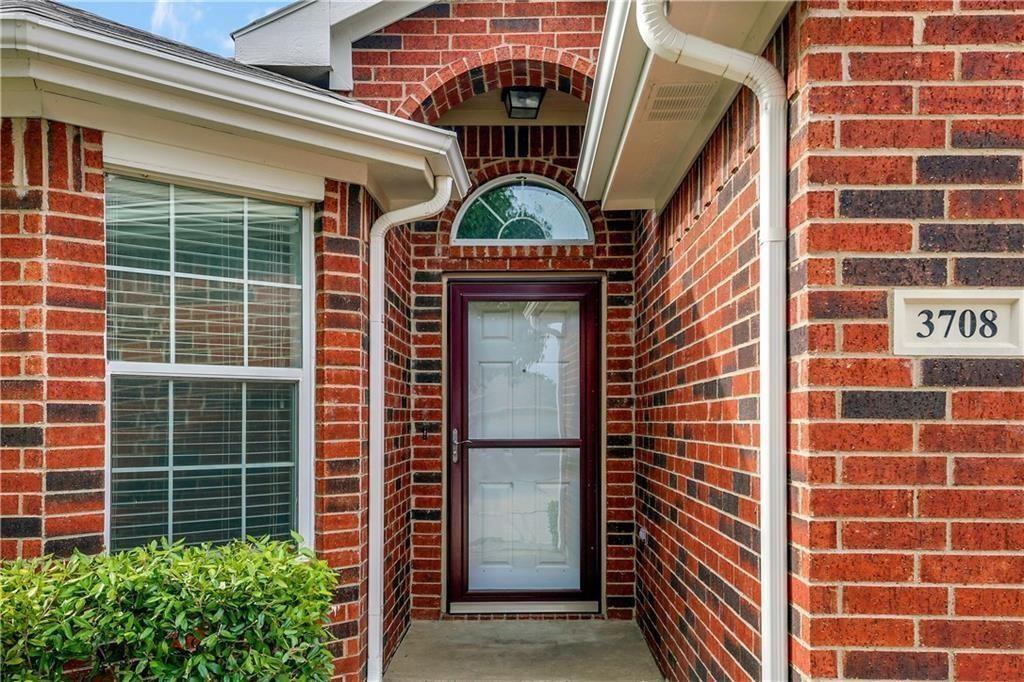 3708 Vista Greens Drive Property Photo 1