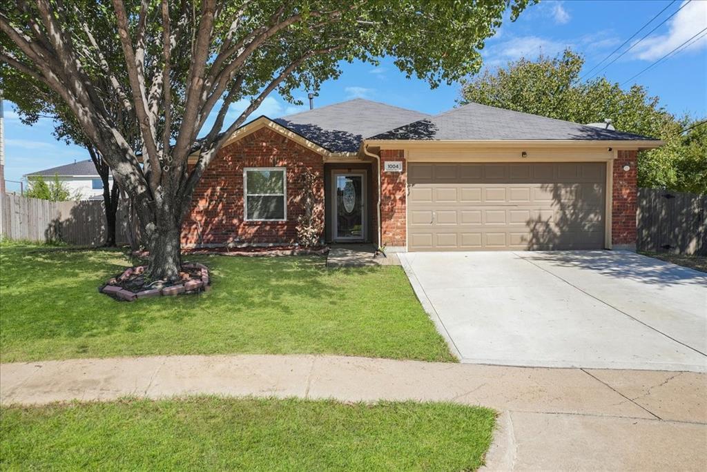 1004 Cedarbrook Circle Property Photo 1