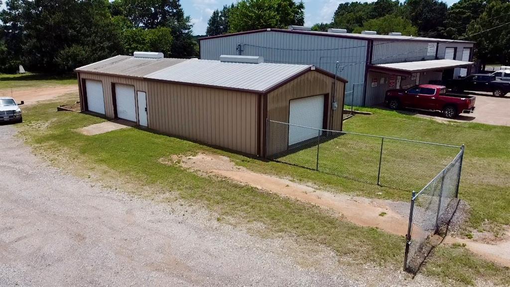 2000 E Murchison St Property Photo 5