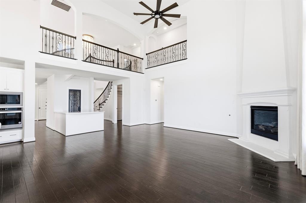1001 Sandbar Street Property Photo 4
