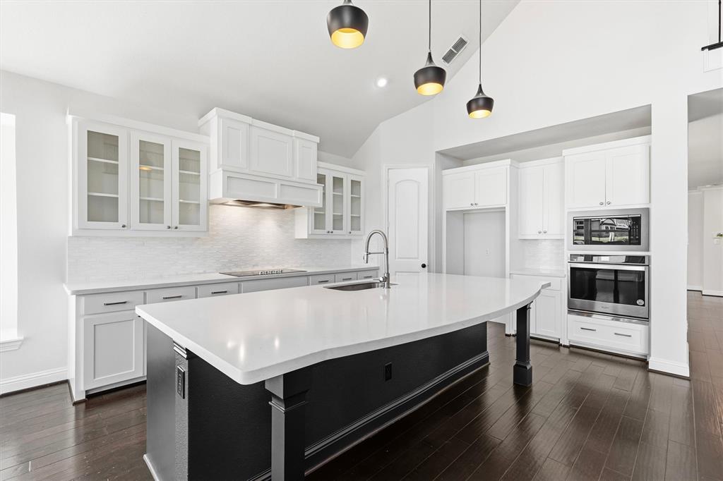 1001 Sandbar Street Property Photo 6