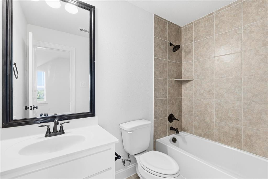 1001 Sandbar Street Property Photo 22