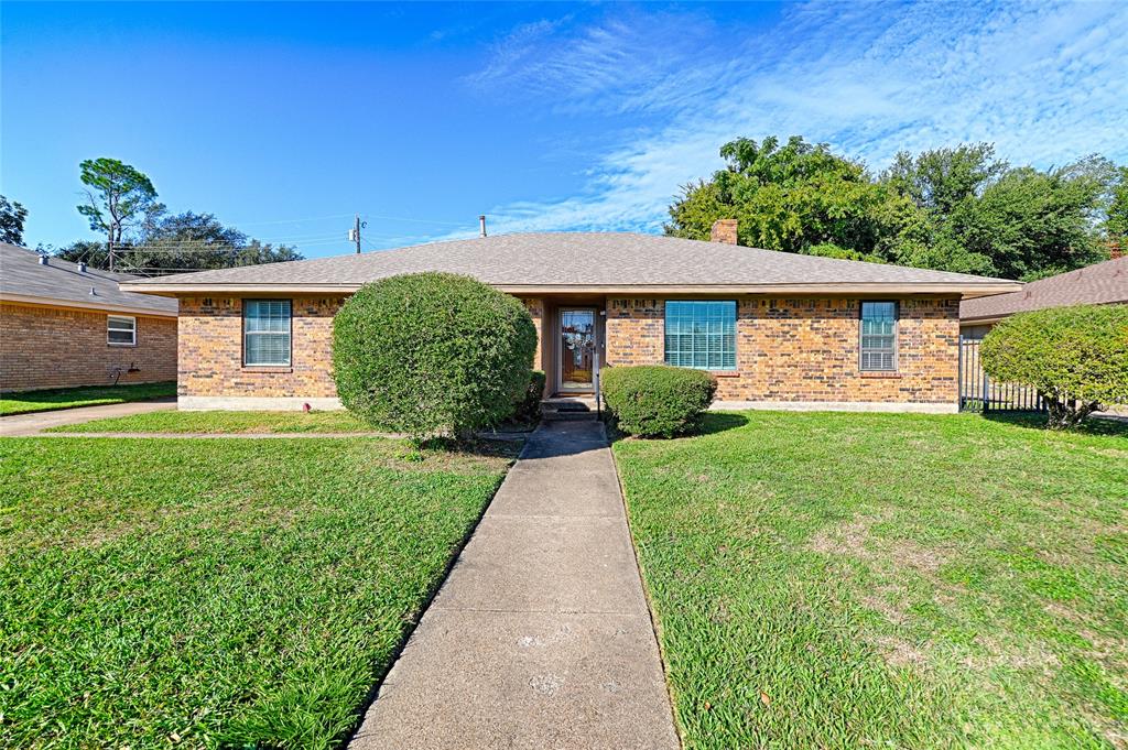 2909 Lee Park Drive Property Photo 1