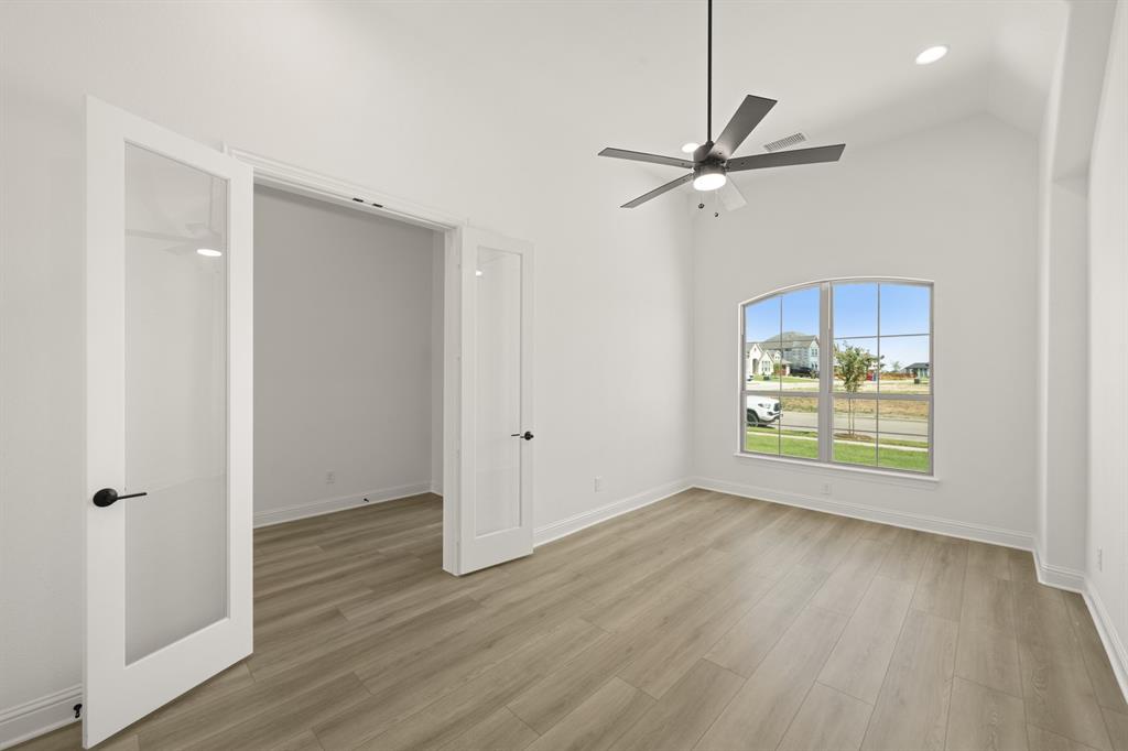 2608 Alyssa Street Property Photo 5