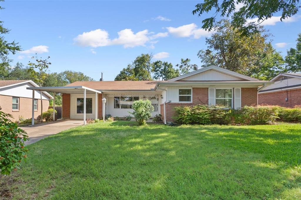 1319 Royal Oaks Drive Property Photo 1